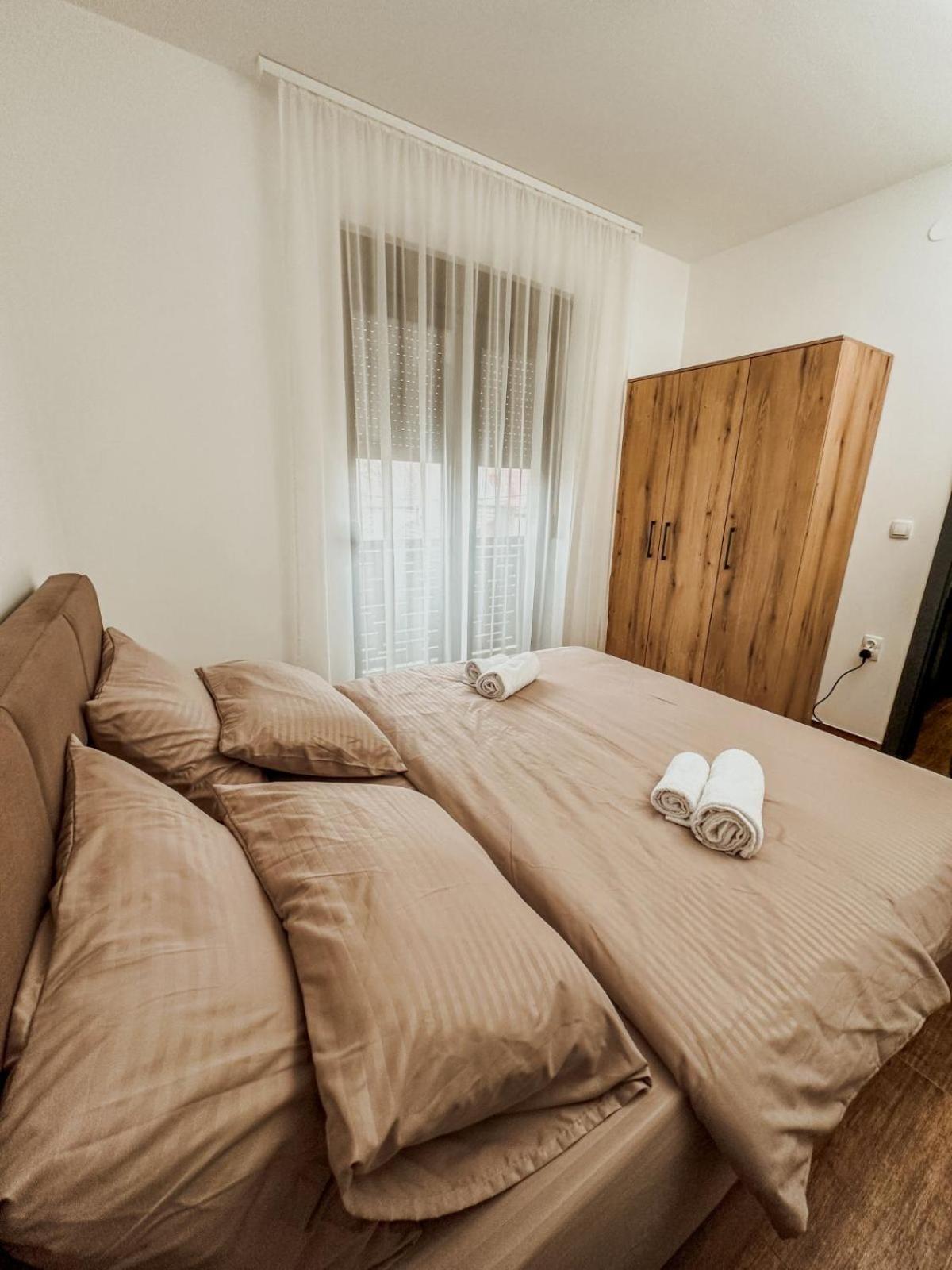 Kiko Apartmani Lux Beçkerek Dış mekan fotoğraf